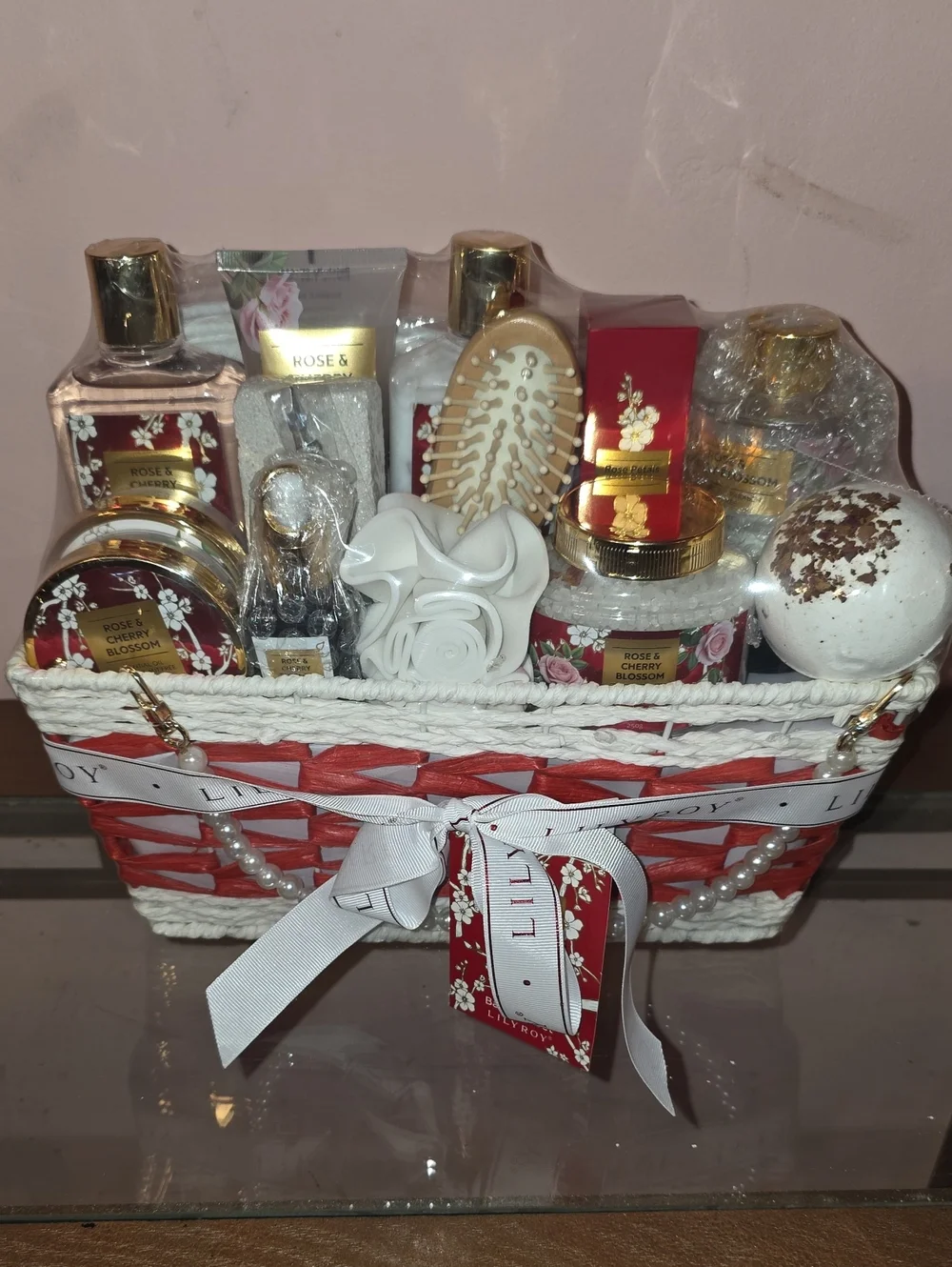 Rose & Cherry Blossom Bath & Body Gift Set - White & Red